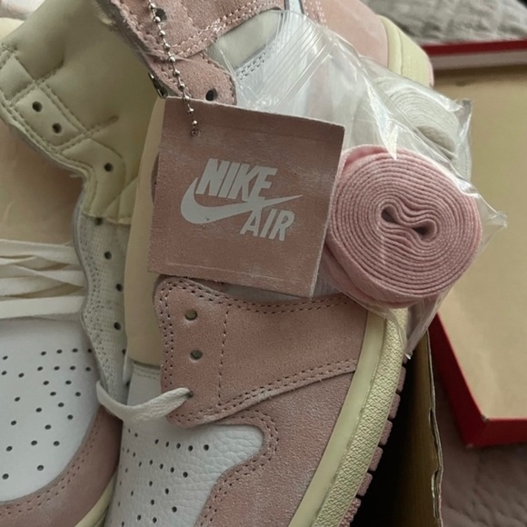 Air Jordan retro high og ash pink women - Picture 6 of 7